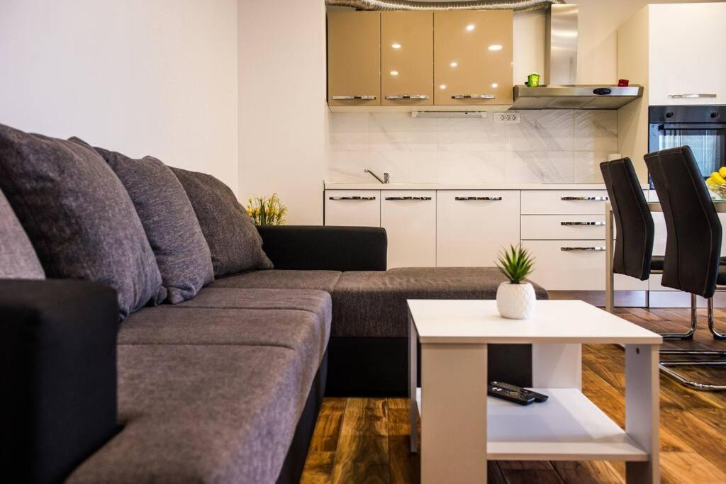 Apartment Faith Split Extérieur photo